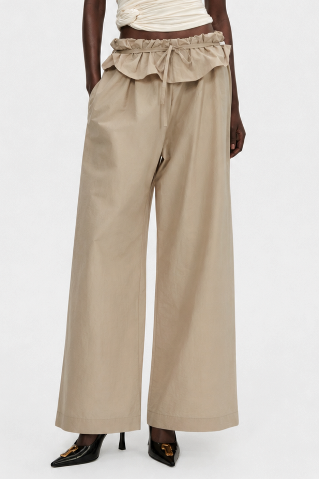 Amare Low-rise Ruffle Waist Trousers - Beige