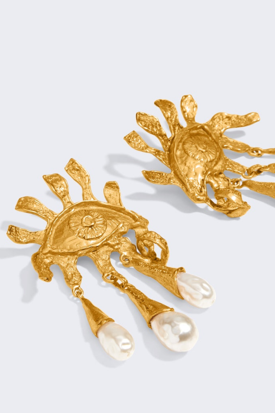 Levio Eye Teardrops Pearl Earrings