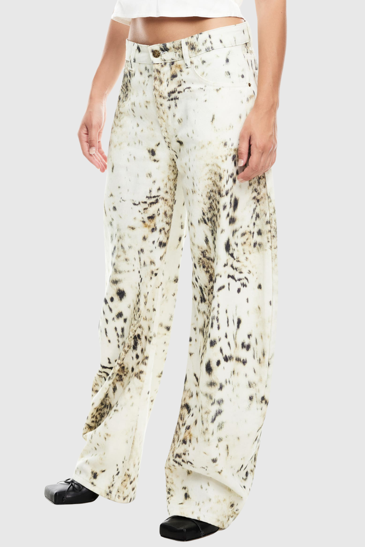 Yerry Leopard Barrel Jeans - White